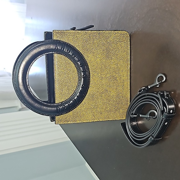 Opening Ceremony's crossbody leather bag - Picture 1 of 5